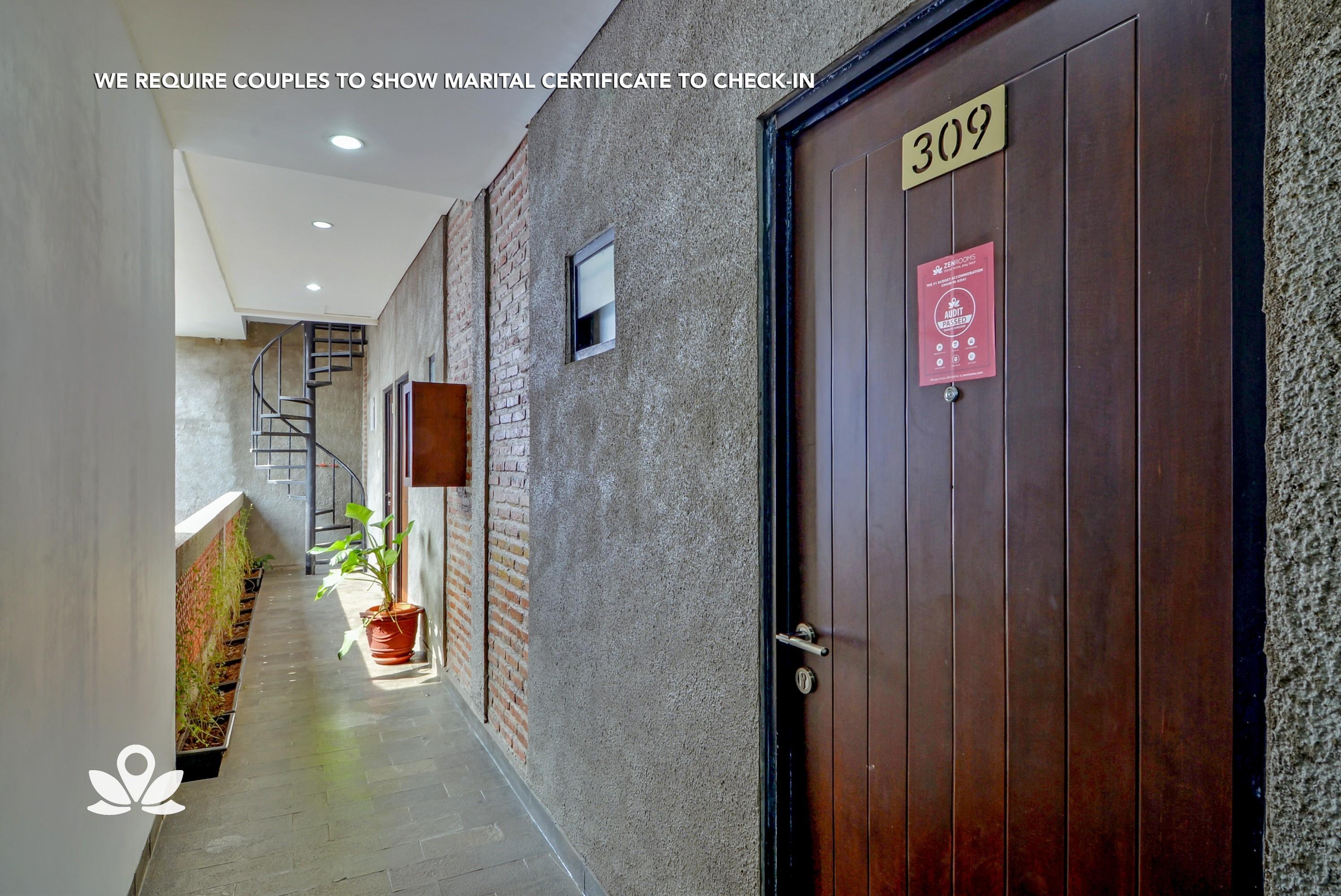 Legacy Residence Syariah Джакарта Екстериор снимка